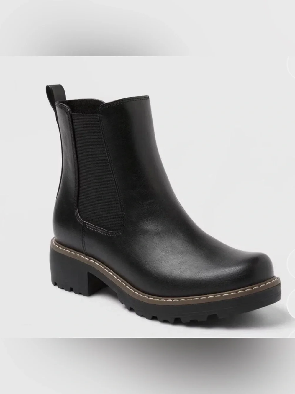 Universal Thread Women's Celina Ankle Chelsea Boots with Memory Foam Insole - 8W - Picture 1 of 8